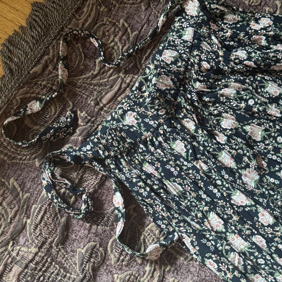 American Eagle Black Floral Midi Skirt - Picture 6 of 11